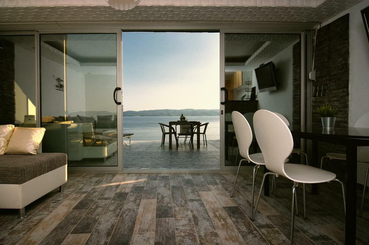 Villa Iva Pisak Buitenkant foto